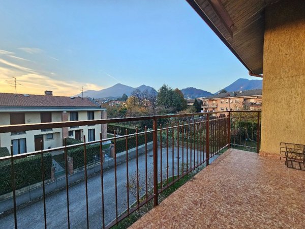 appartamento in vendita ad Almenno San Salvatore