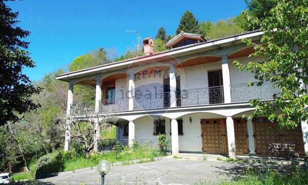 casa indipendente in vendita ad Almenno San Salvatore