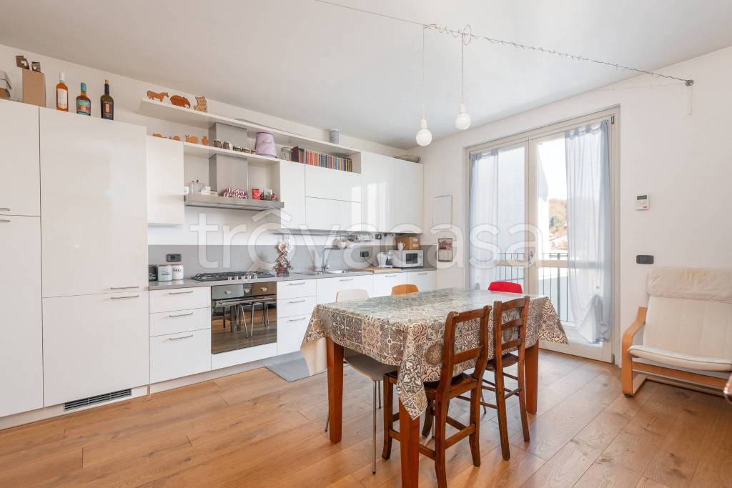 appartamento in vendita ad Almenno San Salvatore