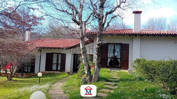 casa indipendente in vendita ad Almenno San Salvatore