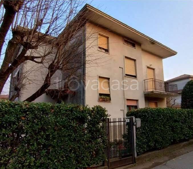 appartamento in vendita ad Almenno San Salvatore