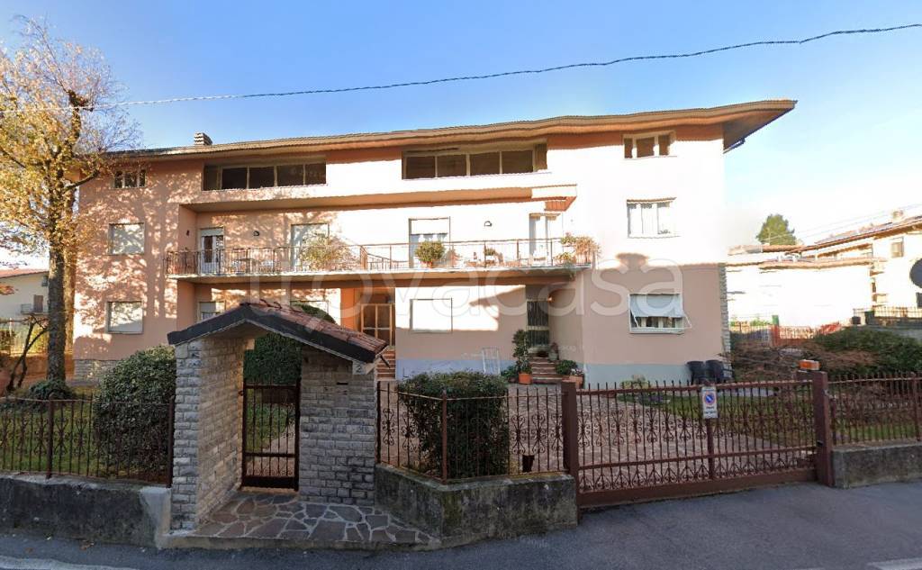 casa indipendente in vendita ad Almenno San Salvatore