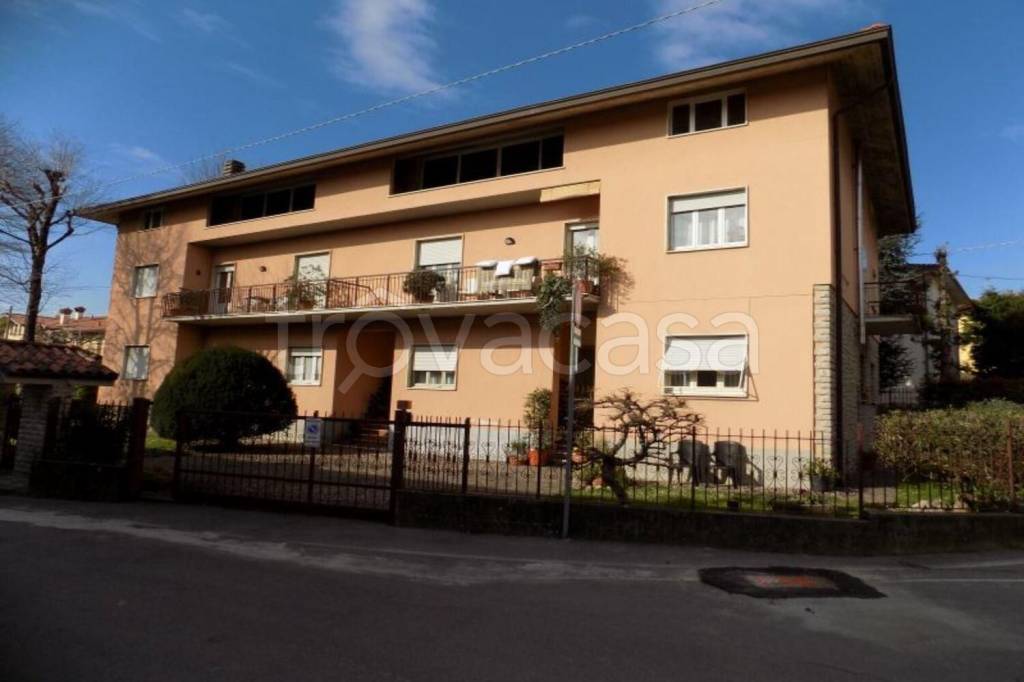 terreno edificabile in vendita ad Almenno San Salvatore