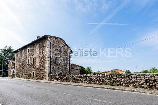 casa indipendente in vendita ad Almenno San Salvatore
