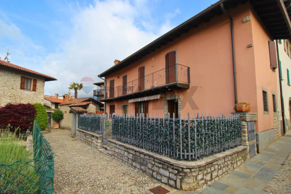 casa indipendente in vendita ad Almenno San Salvatore