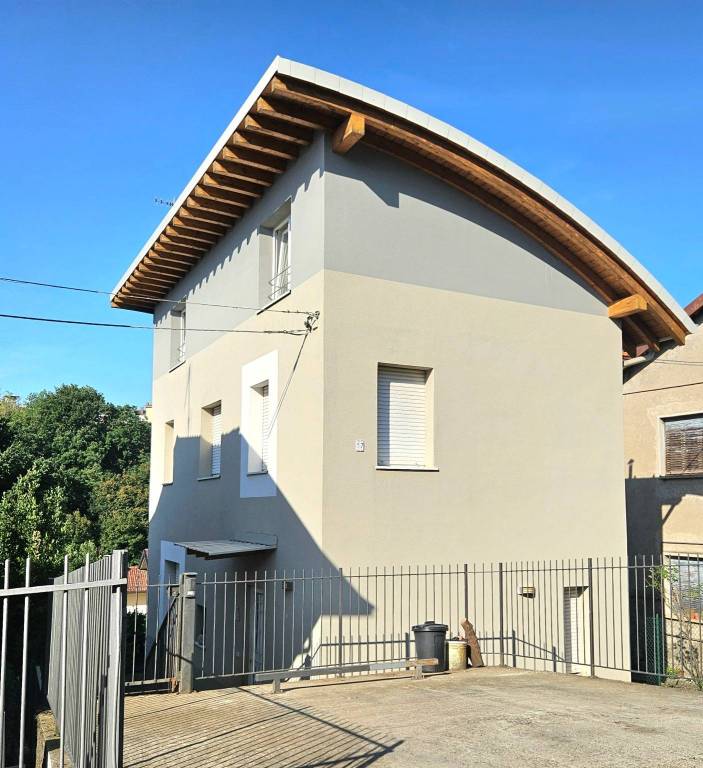 casa indipendente in vendita ad Almenno San Salvatore