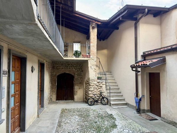appartamento in vendita ad Almenno San Salvatore