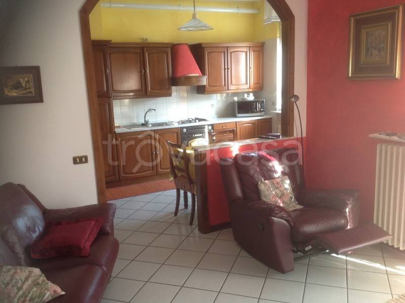 appartamento in vendita ad Alzano Lombardo