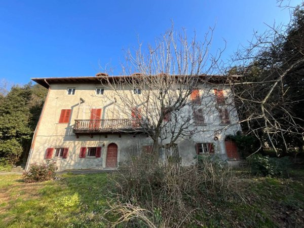 casa indipendente in vendita ad Alzano Lombardo