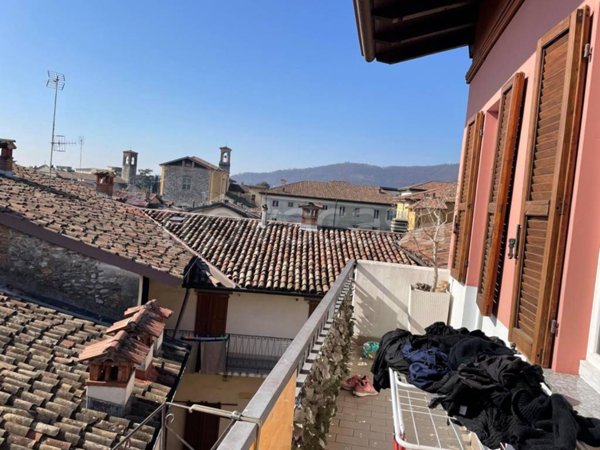 appartamento in vendita ad Alzano Lombardo