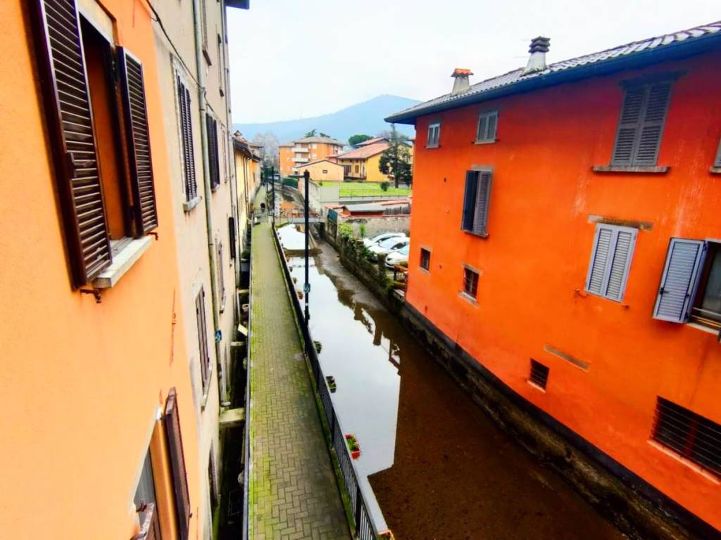 appartamento in vendita ad Alzano Lombardo