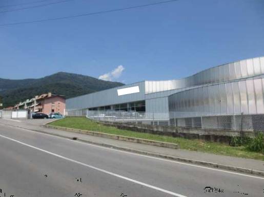 negozio in vendita ad Alzano Lombardo
