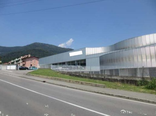 negozio in vendita ad Alzano Lombardo
