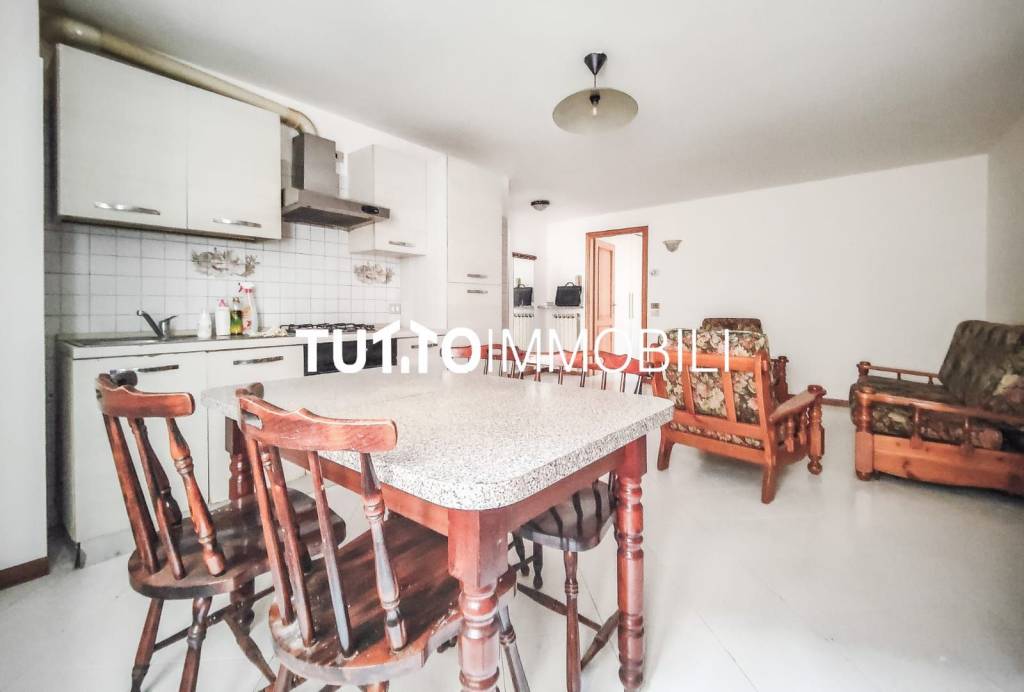 appartamento in vendita ad Alzano Lombardo