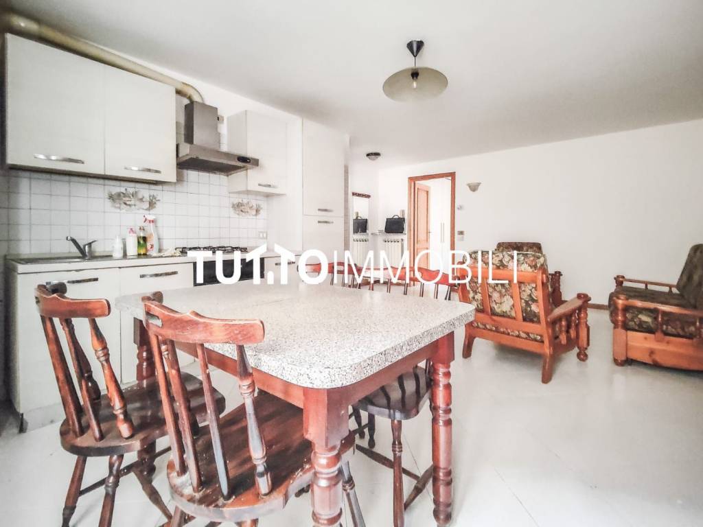 appartamento in vendita ad Alzano Lombardo