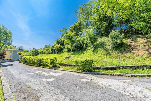 terreno edificabile in vendita ad Alzano Lombardo