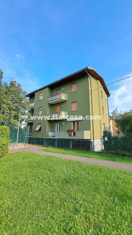 appartamento in vendita ad Alzano Lombardo