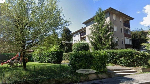 appartamento in vendita ad Alzano Lombardo