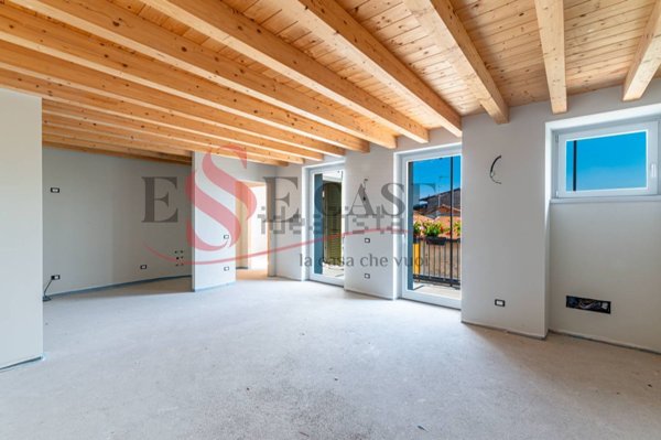 appartamento in vendita ad Alzano Lombardo