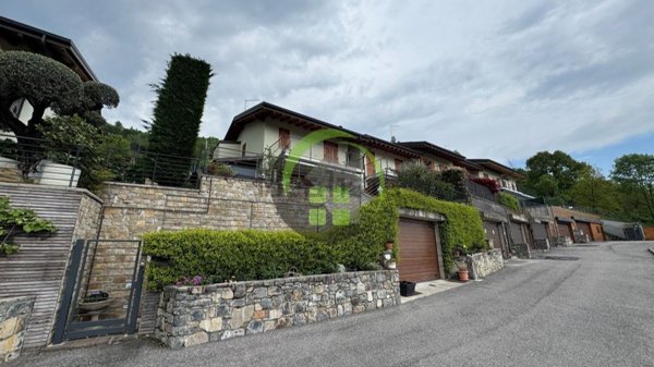 casa indipendente in vendita ad Alzano Lombardo