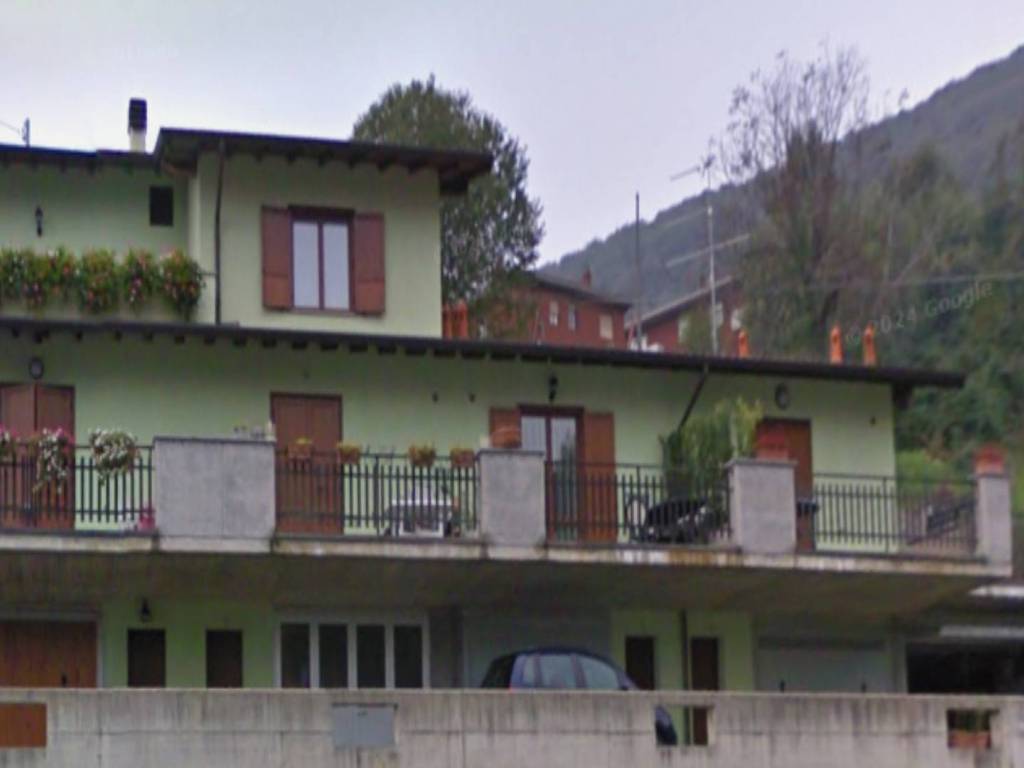 appartamento in vendita ad Alzano Lombardo in zona Monte di Nese
