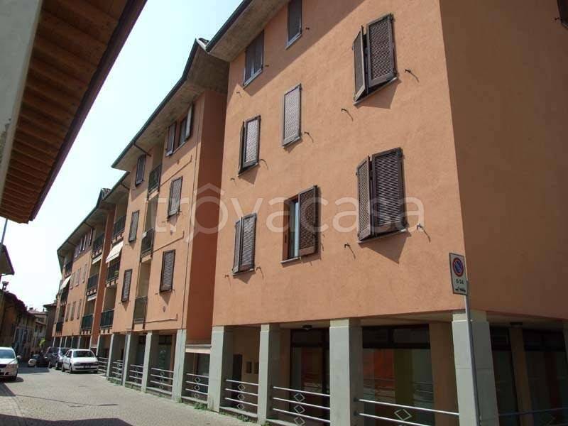 monolocale in vendita ad Alzano Lombardo