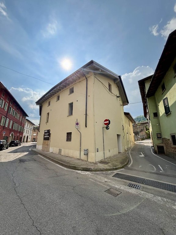 appartamento in vendita ad Alzano Lombardo