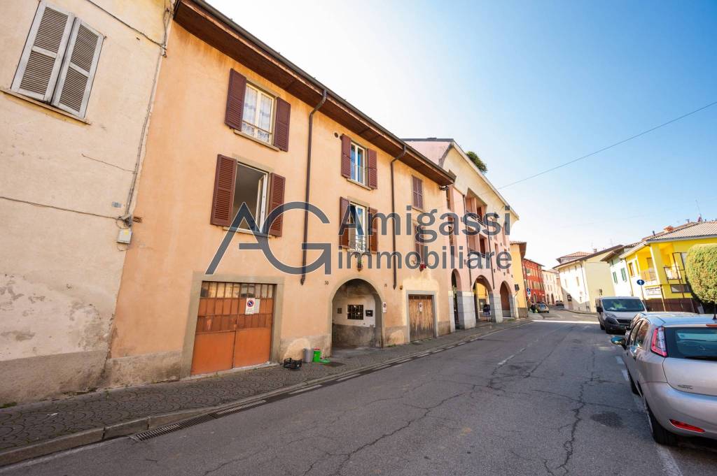 appartamento in vendita ad Alzano Lombardo