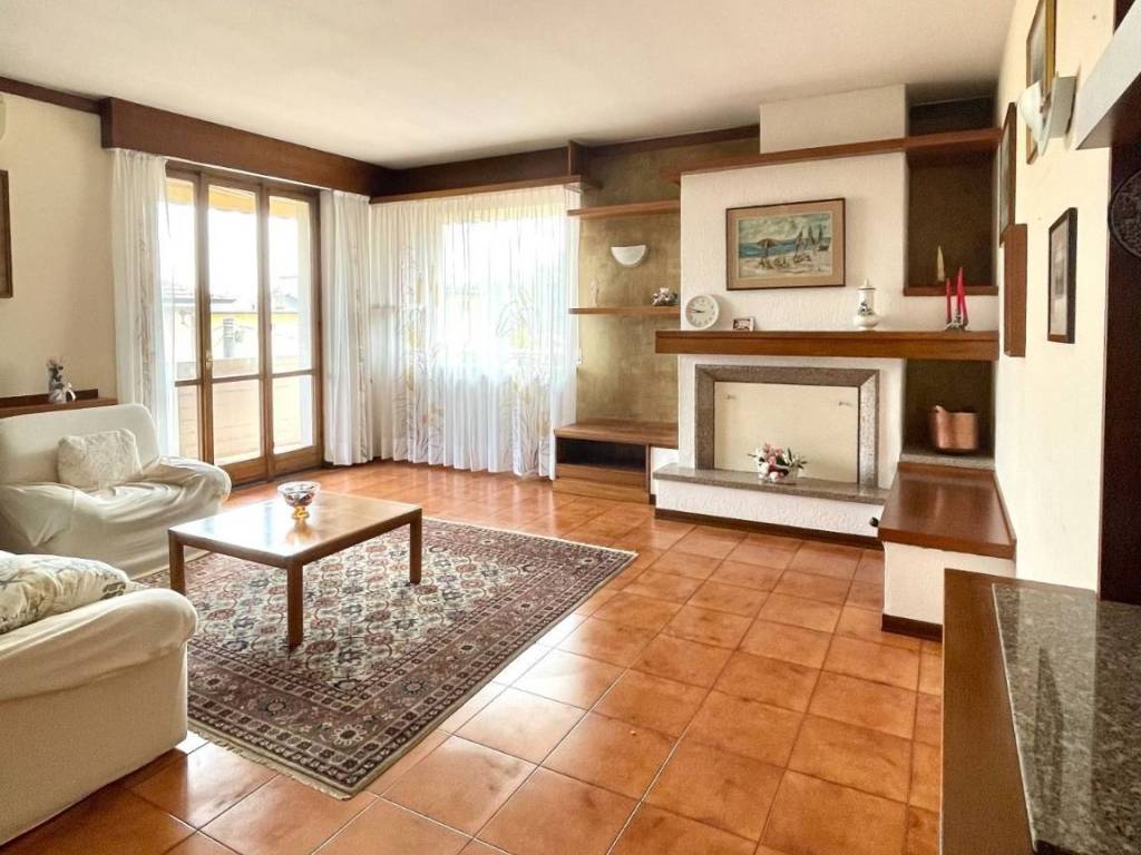 appartamento in vendita ad Alzano Lombardo