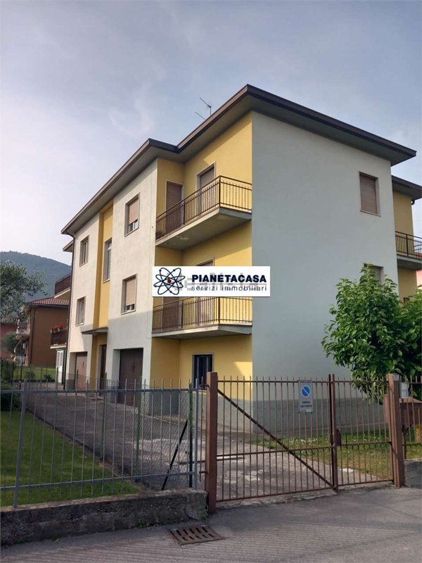 appartamento in vendita ad Alzano Lombardo