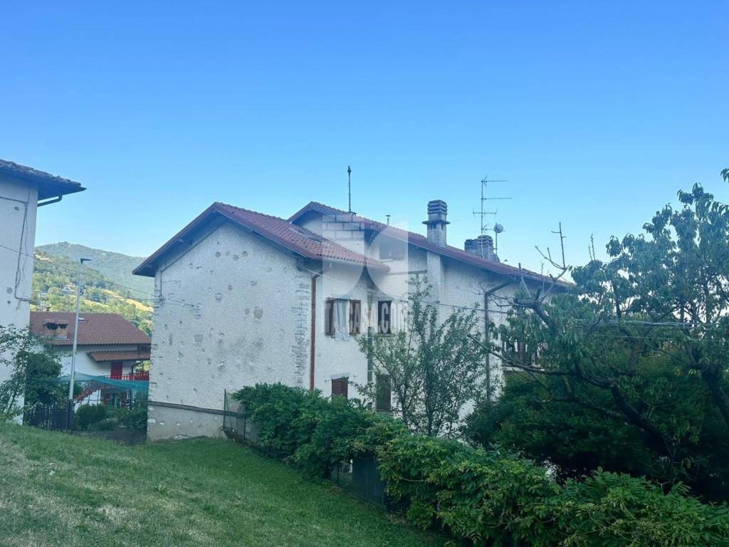 appartamento in vendita ad Alzano Lombardo