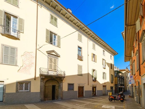appartamento in vendita ad Alzano Lombardo