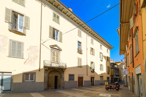 appartamento in vendita ad Alzano Lombardo