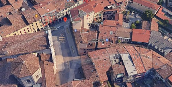negozio in vendita ad Alzano Lombardo