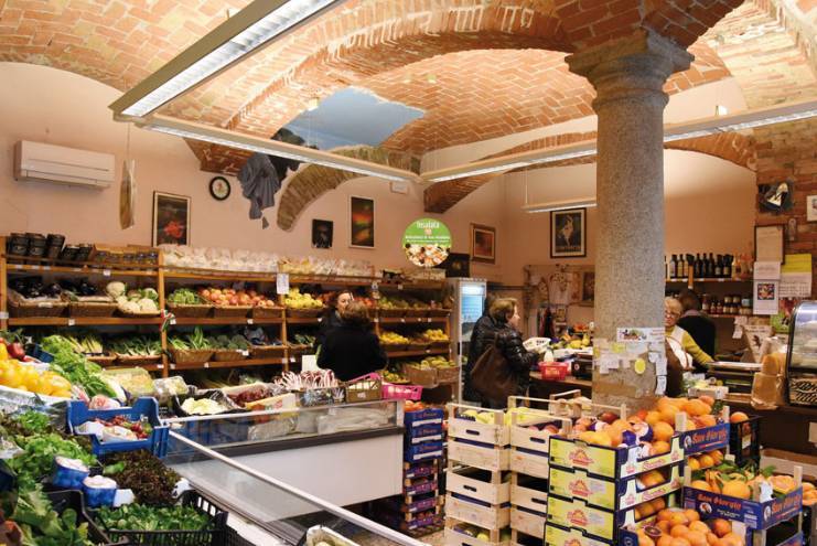 negozio in vendita ad Alzano Lombardo