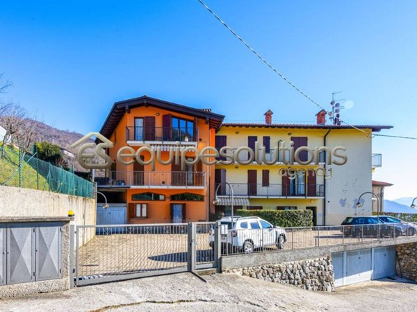 appartamento in vendita ad Alzano Lombardo in zona Monte di Nese