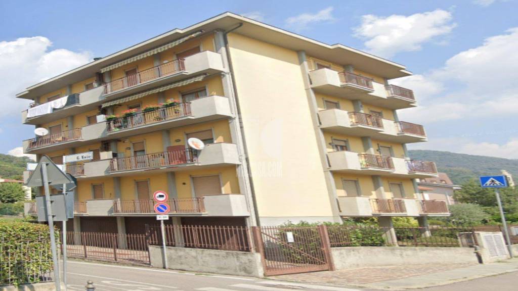 appartamento in vendita ad Alzano Lombardo