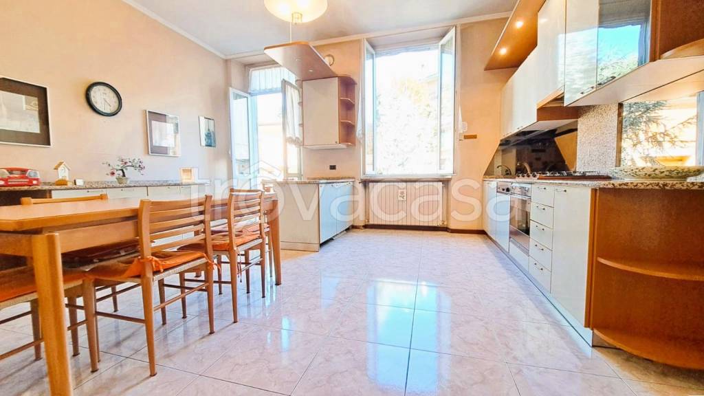 appartamento in vendita ad Alzano Lombardo