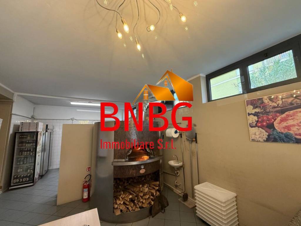 negozio in vendita ad Alzano Lombardo