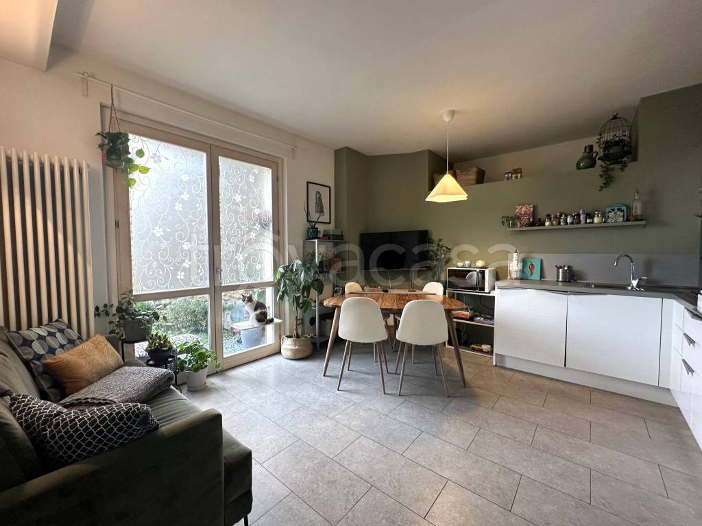 appartamento in vendita ad Alzano Lombardo