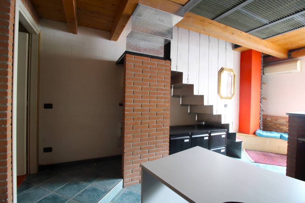 appartamento in vendita ad Alzano Lombardo