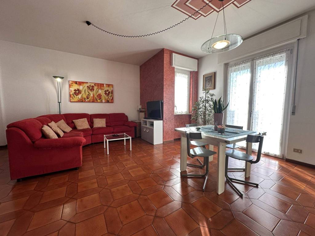 appartamento in vendita ad Alzano Lombardo