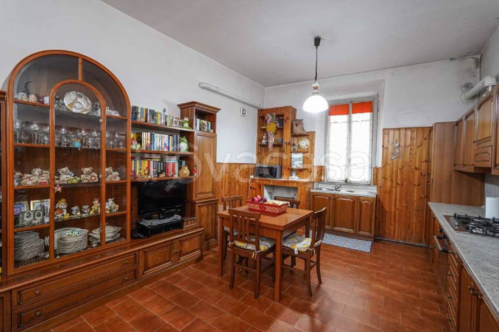 casa indipendente in vendita ad Alzano Lombardo