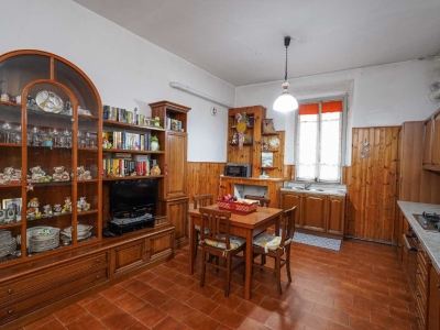 casa indipendente in vendita ad Alzano Lombardo