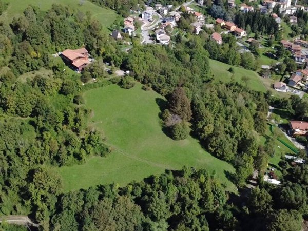 terreno agricolo in vendita ad Alzano Lombardo in zona Monte di Nese