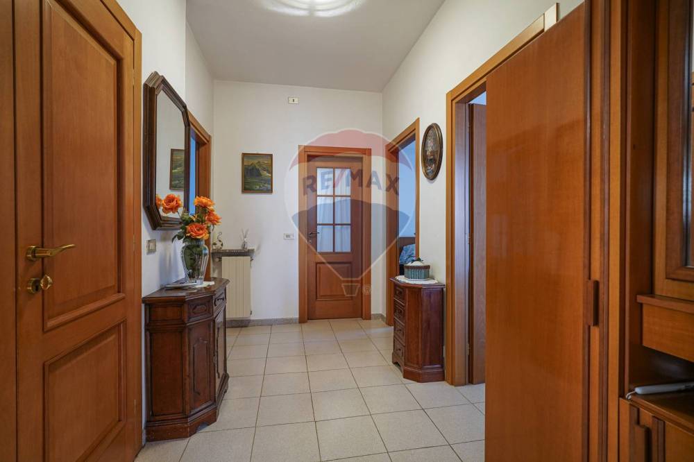 casa indipendente in vendita ad Alzano Lombardo