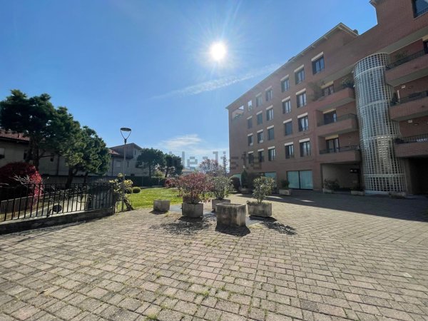 casa indipendente in vendita ad Alzano Lombardo