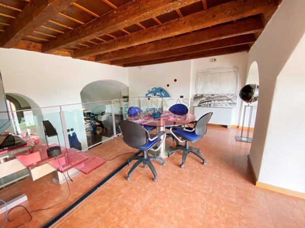 ufficio in vendita ad Alzano Lombardo