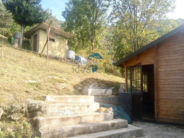 appartamento in vendita ad Alzano Lombardo in zona Olera