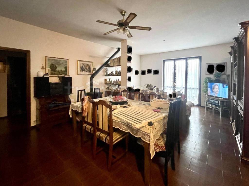 appartamento in vendita ad Alzano Lombardo